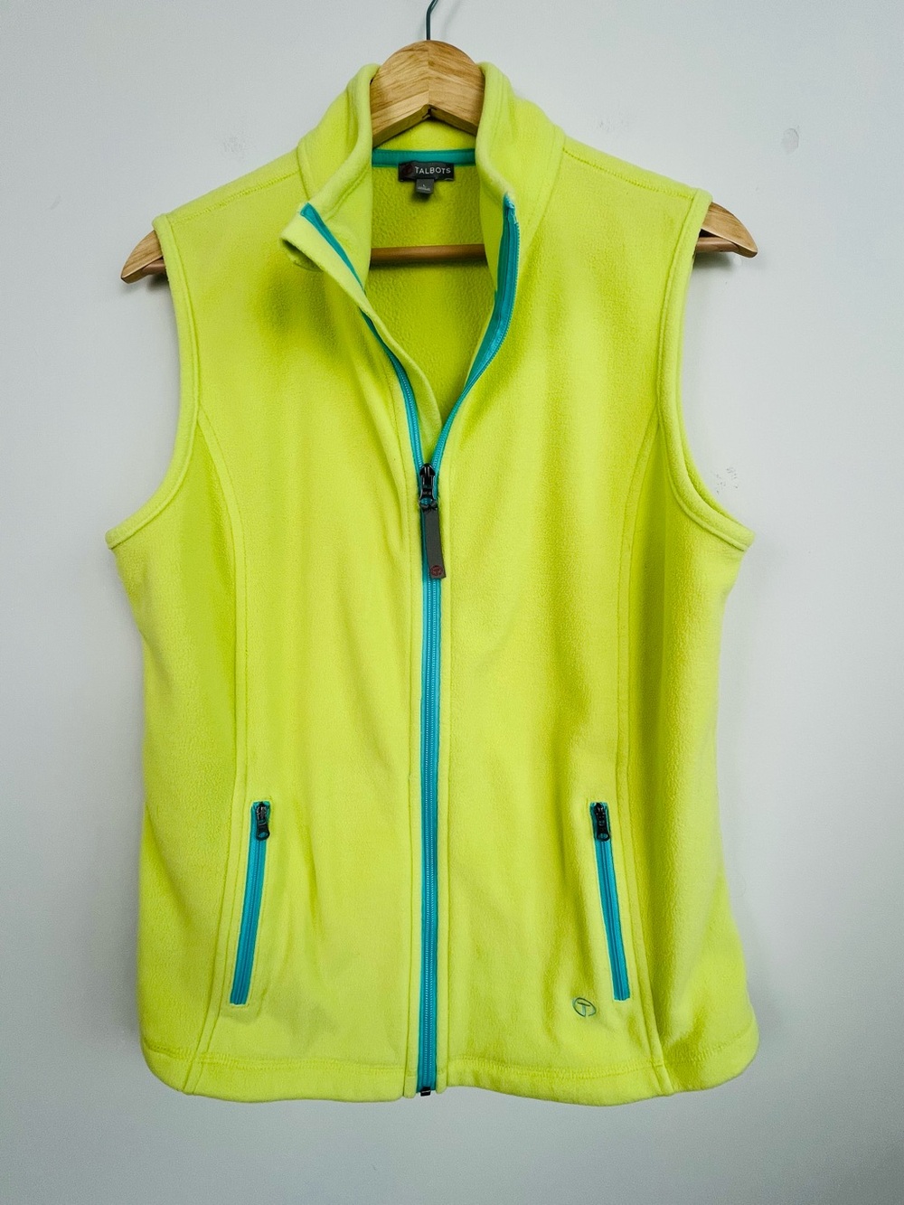 T by Talbots lime and aqua fleece zip front vest, large.